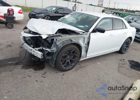 2020 Chrysler 300 Touring from USA, damaged, VIN 2C3CCAAG6LH112151